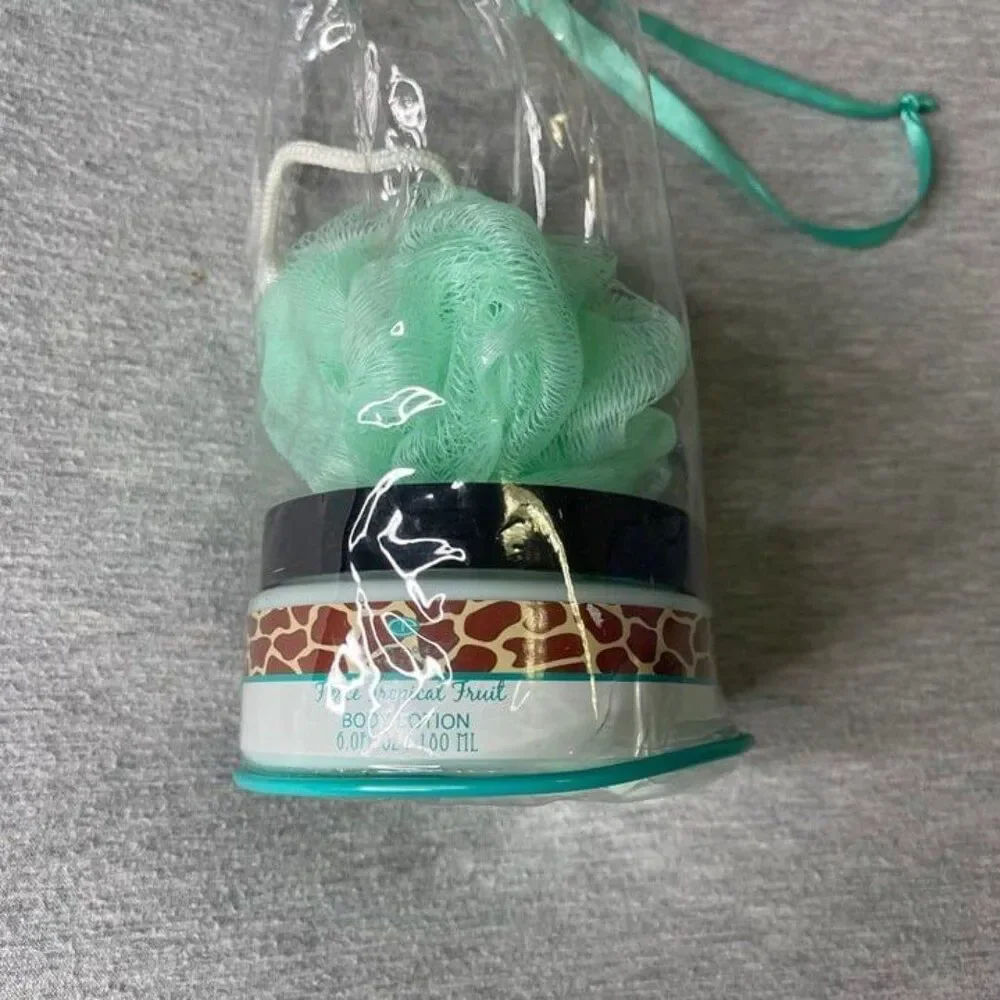 Image Essentials Fierce Tropical Fruit Body Lotion & Sponge 3 PCS. Gift Set